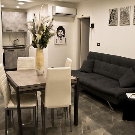 Suite Napoli Sotterranea Con Jacuzzi Exterior foto
